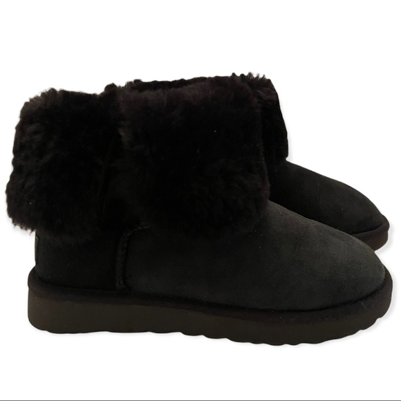 UGG Bailey Button II Boot Sheepskin Black Leather Winter Boot Mini Fluff - Picture 5 of 12